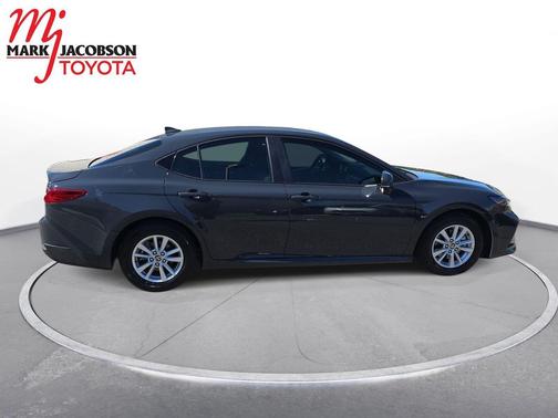 Underground 2025 Toyota Camry LE