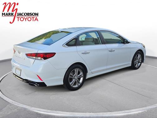 2018 Hyundai SONATA SEL