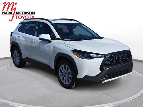 2023 Toyota Corolla Cross LE