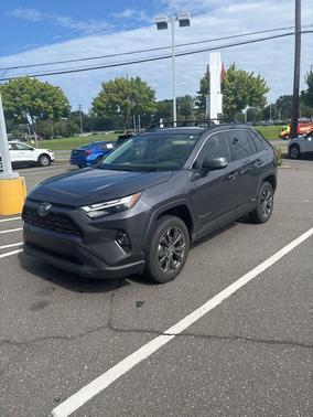 2024 Toyota RAV4 Hybrid XLE Premium
