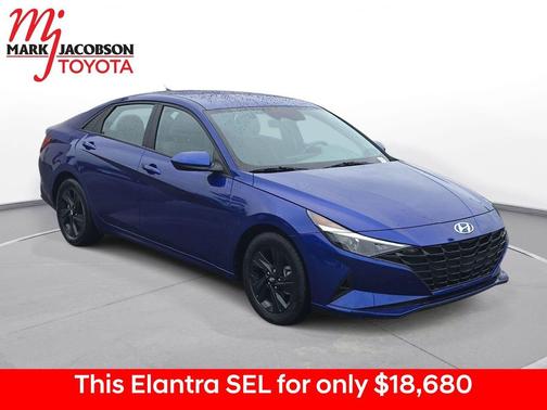 2023 Hyundai ELANTRA SEL