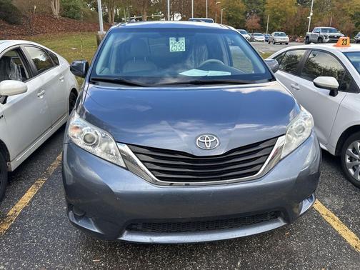 2014 Toyota Sienna LE