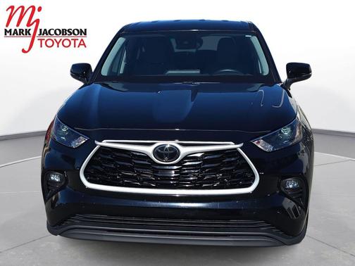 2025 Toyota Highlander LE