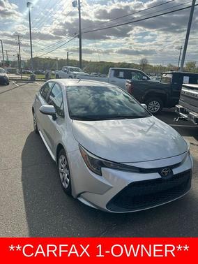 Classic Silver Metallic 2021 Toyota Corolla LE