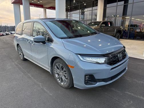 2025 Honda Odyssey Touring