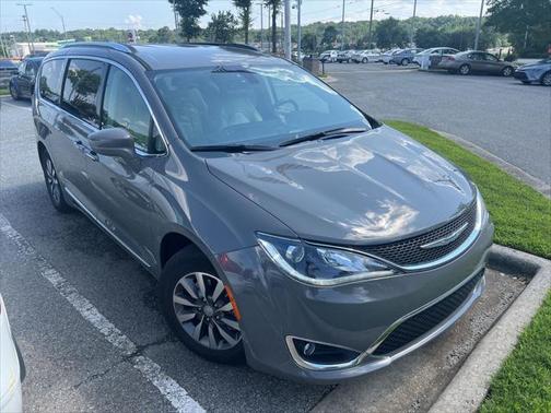 2020 Chrysler Pacifica Hybrid Touring L