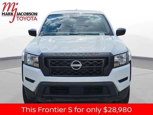 2023 Nissan Frontier S