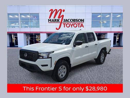 2023 Nissan Frontier S