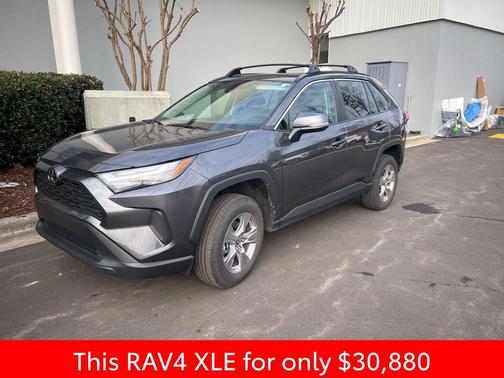 2025 Toyota RAV4 XLE