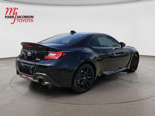 Raven 2023 Toyota GR86 Premium