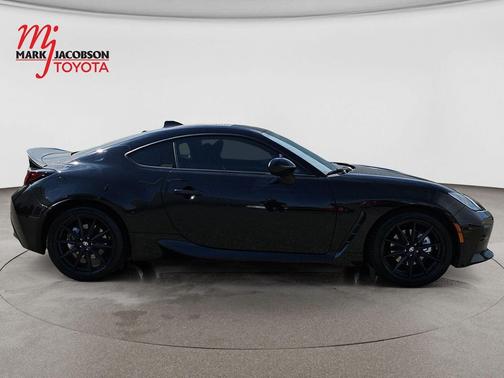 Raven 2023 Toyota GR86 Premium