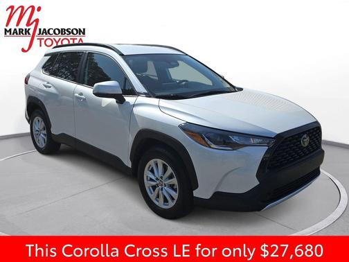 Wind Chill Pearl 2024 Toyota Corolla Cross LE