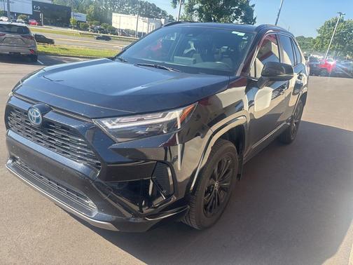 Midnight Black Metallic 2022 Toyota RAV4 Hybrid SE