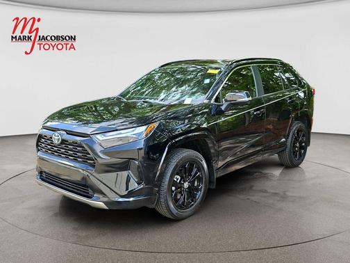 Midnight Black Metallic 2022 Toyota RAV4 Hybrid SE