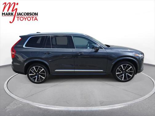 2022 Volvo XC90 Recharge Plug-In Hybrid T8 Inscription Expression 7 Passenger