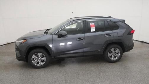 2025 Toyota RAV4 Hybrid SE
