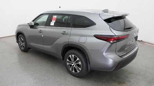 Heavy Metal 2026 Toyota Highlander XLE