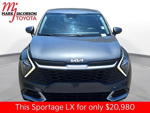 Gravity Gray 2023 Kia Sportage LX