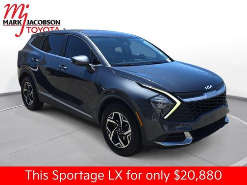 Gravity Gray 2023 Kia Sportage LX