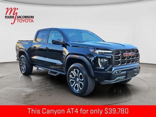 Onyx Black 2024 GMC Canyon AT4