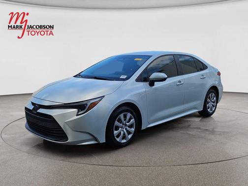 Wind Chill Pearl 2024 Toyota Corolla Hybrid SE