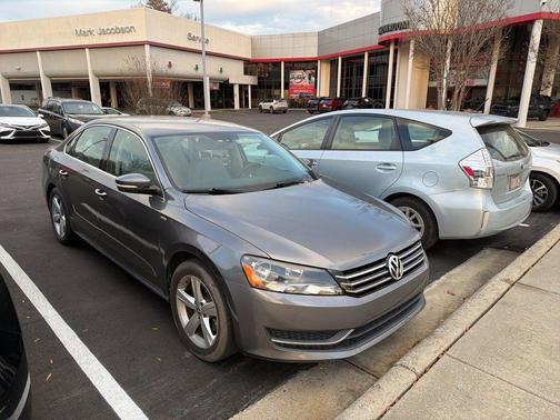 2014 Volkswagen Passat 1.8T S