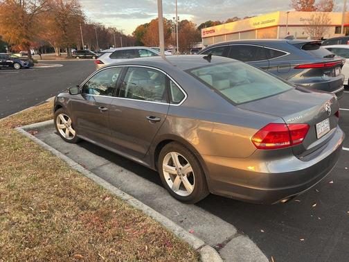 2014 Volkswagen Passat 1.8T S