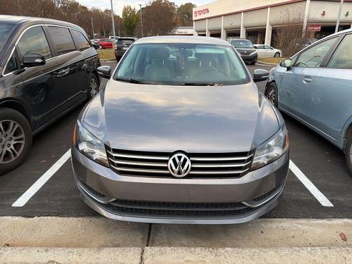 2014 Volkswagen Passat 1.8T S