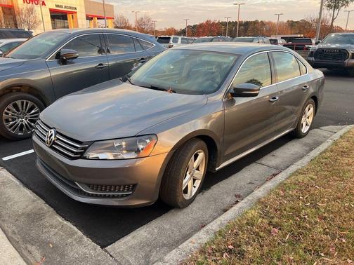 2014 Volkswagen Passat 1.8T S