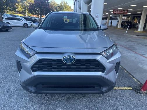 2022 Toyota RAV4 Hybrid LE