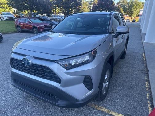 2022 Toyota RAV4 Hybrid LE
