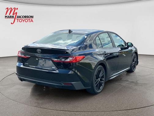 Midnight Black Metallic 2025 Toyota Camry SE