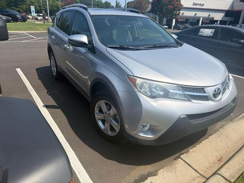 Classic Silver Metallic 2013 Toyota RAV4 XLE