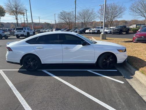 2023 Honda Accord Hybrid Base