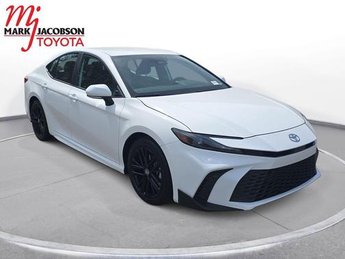 Ice Cap 2025 Toyota Camry SE