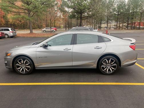 2024 Chevrolet Malibu FWD RS