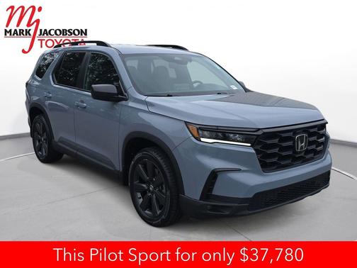 Gray Pearl 2025 Honda Pilot Sport