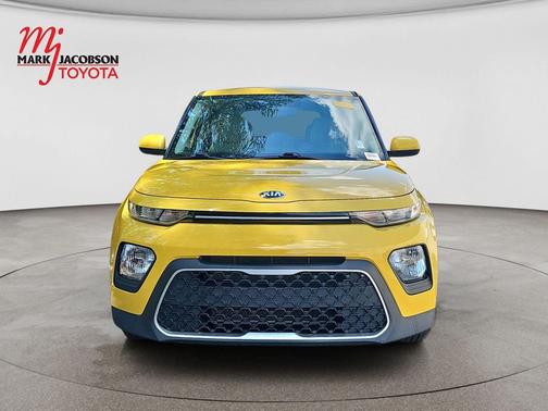 Solar Yellow 2020 Kia Soul LX