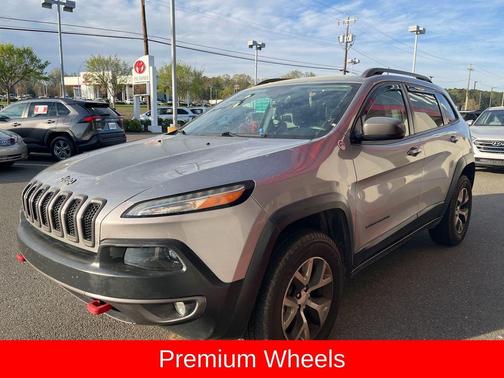 Billet Silver Metallic Clearcoat 2017 Jeep Cherokee Trailhawk