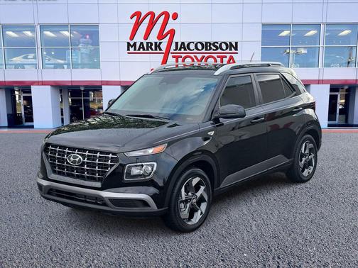 2024 Hyundai VENUE SEL