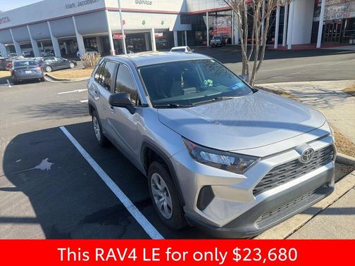 2022 Toyota RAV4 LE