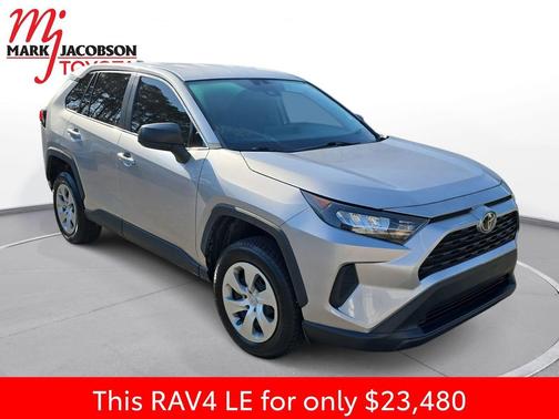 2022 Toyota RAV4 LE