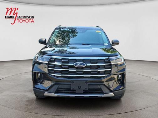 AGATE BLACK METALLIC 2025 Ford Explorer Active