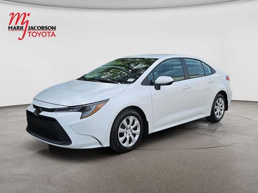 Ice Cap 2025 Toyota Corolla LE
