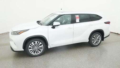 2026 Toyota Highlander Hybrid Platinum