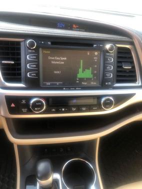 Blizzard Pearl 2019 Toyota Highlander XLE