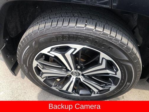 Silver Sky Metallic w/Midnight Black Roof 2021 Toyota RAV4 Prime XSE