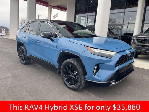 2024 Toyota RAV4 Hybrid SE