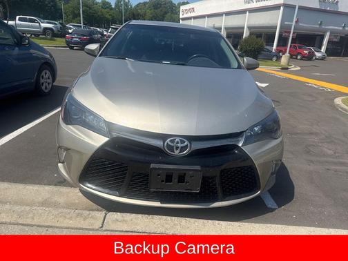 Creme Brulee Mica 2015 Toyota Camry SE