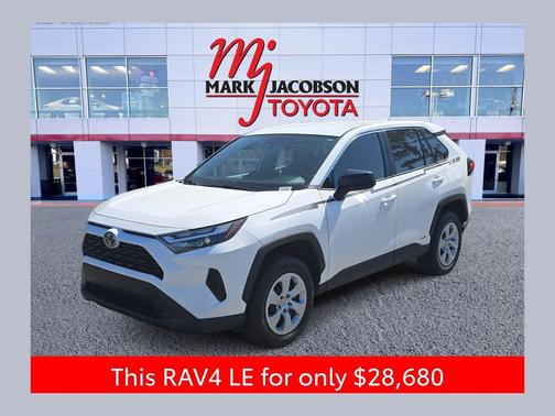 Ice Cap 2025 Toyota RAV4 LE